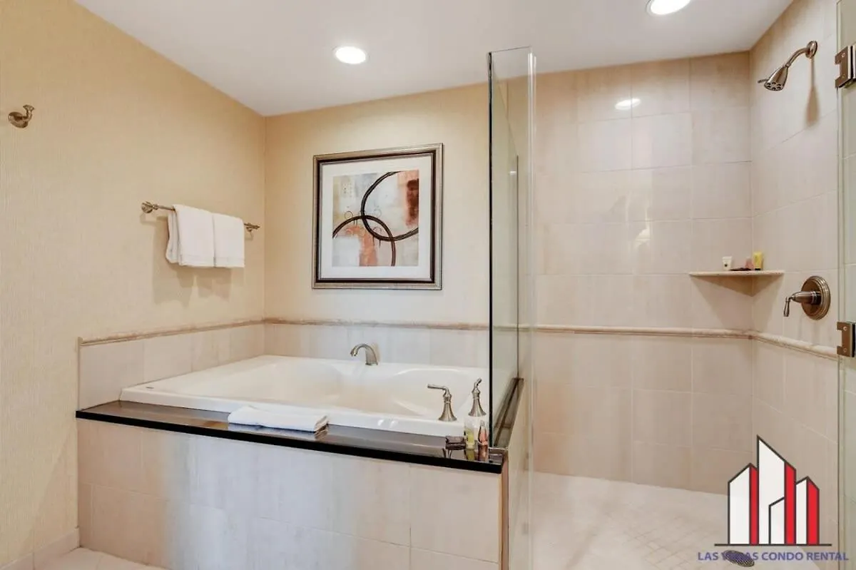 Holiday home Signature 2Br3Ba Balcony Combo Units 31-702 And 04 Las Vegas United States