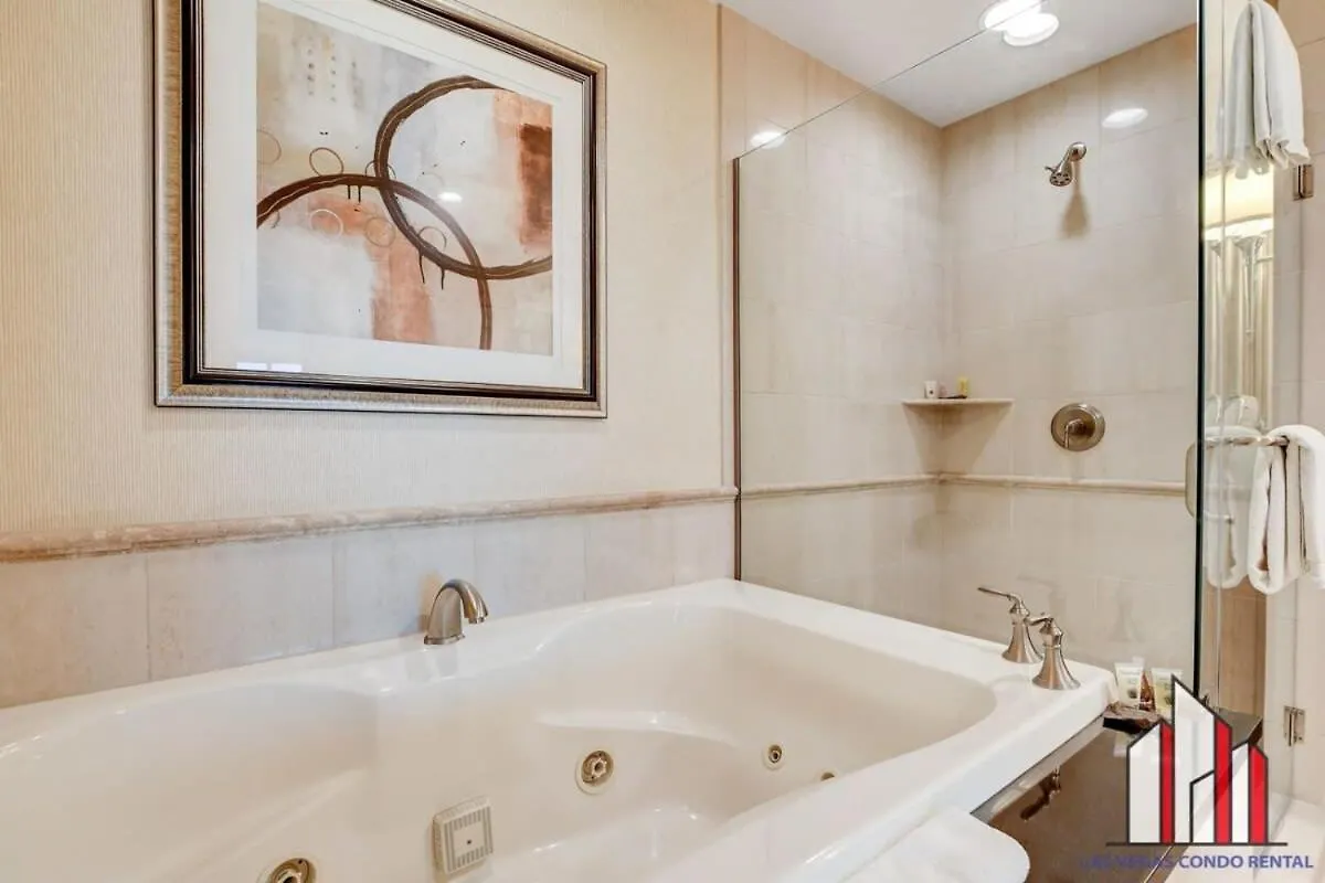 Signature 2Br3Ba Balcony Combo Units 31-702 And 04 Las Vegas