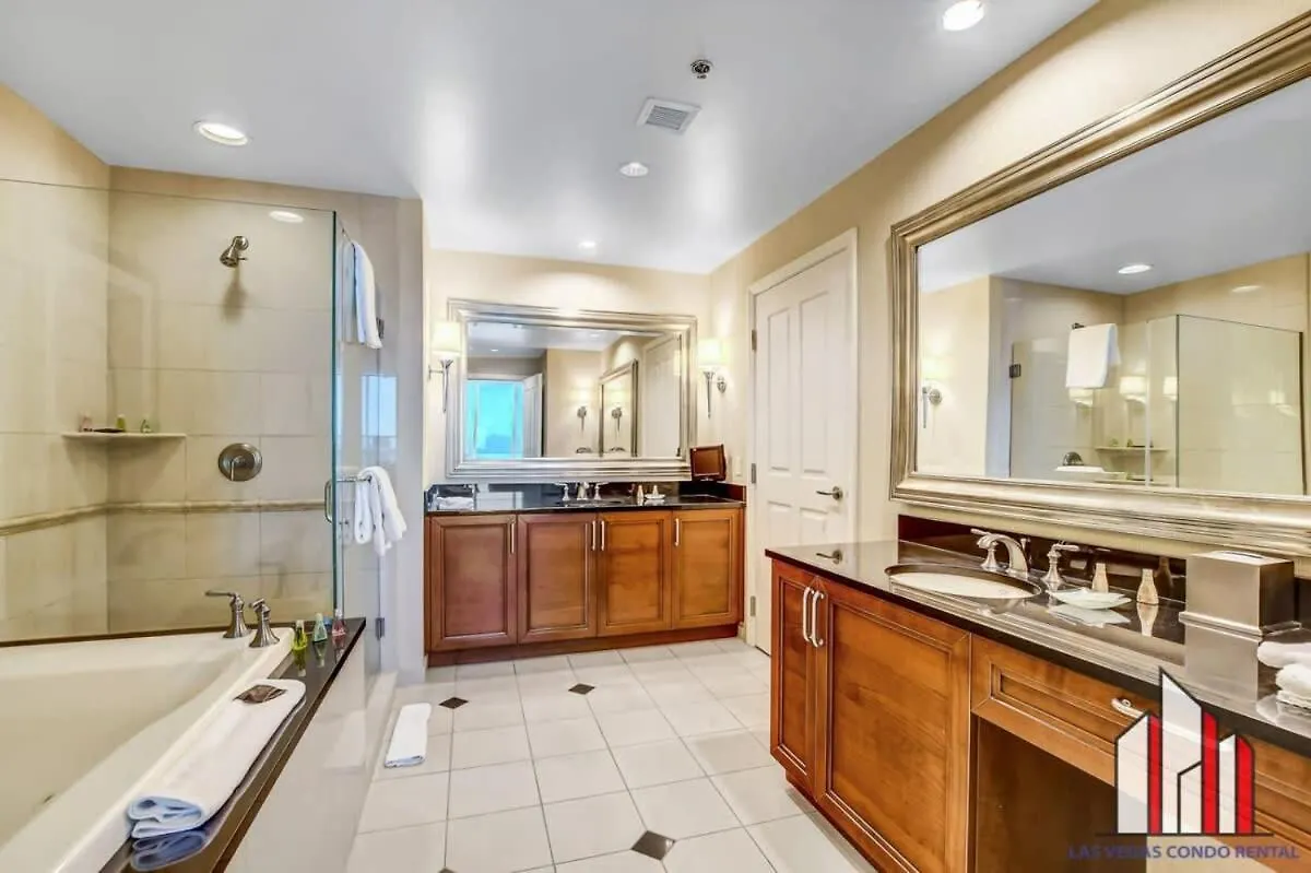 Signature 2Br3Ba Balcony Combo Units 31-702 And 04 Las Vegas
